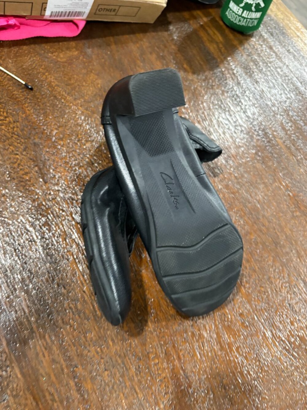 Ladies Black Clarks Ultimate Comfort Heels Dress Shoes with Stretch sz US 9 - Picture 3 of 3